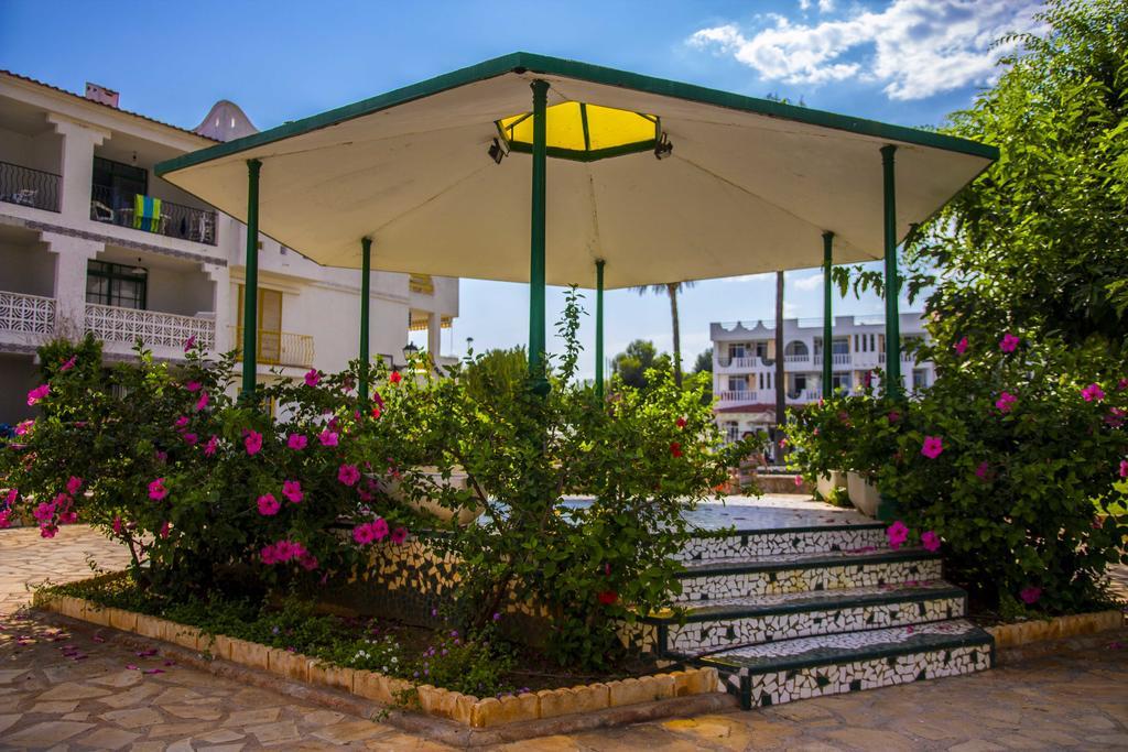 Aparthotel Kione Playa Romana Park 3*